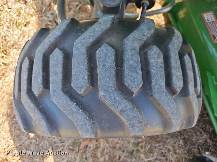 image for item EK5629 2016 John Deere  1025R tractor