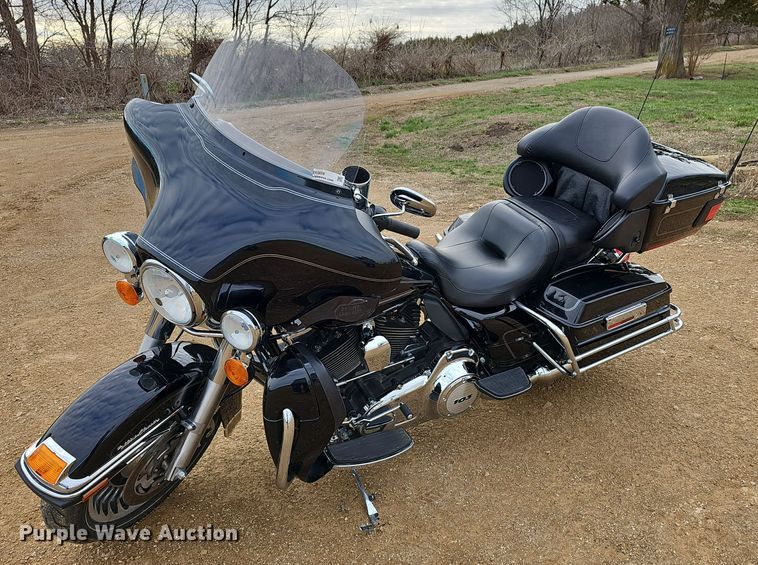 image for item EK5659 2012 Harley Davidson  FLHTCU Ultra Classic EL Glide motorcycle