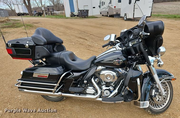 image for item EK5659 2012 Harley Davidson  FLHTCU Ultra Classic EL Glide motorcycle