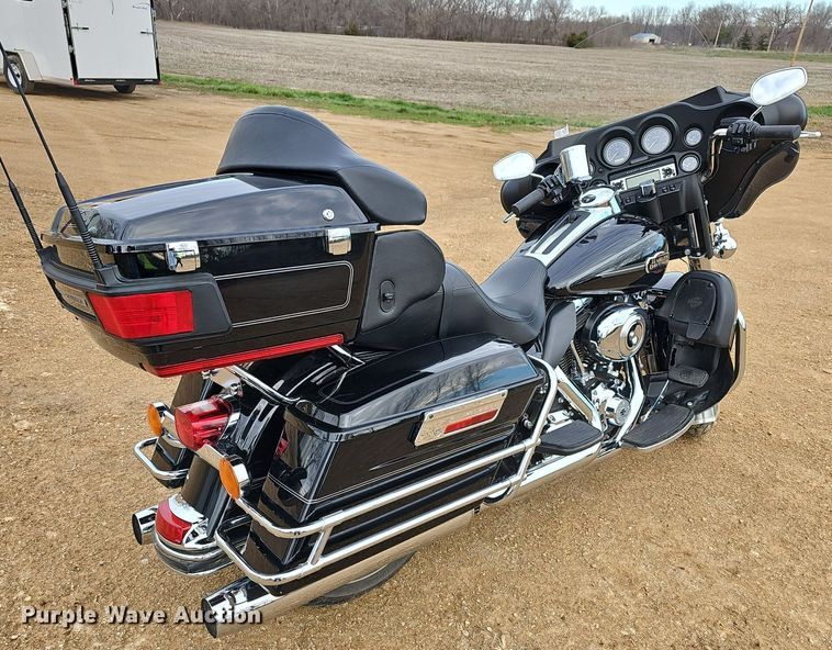 image for item EK5659 2012 Harley Davidson  FLHTCU Ultra Classic EL Glide motorcycle