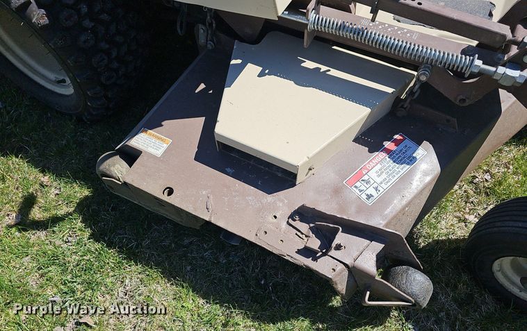 image for item EK5661 Grasshopper  428D ZTR lawn mower