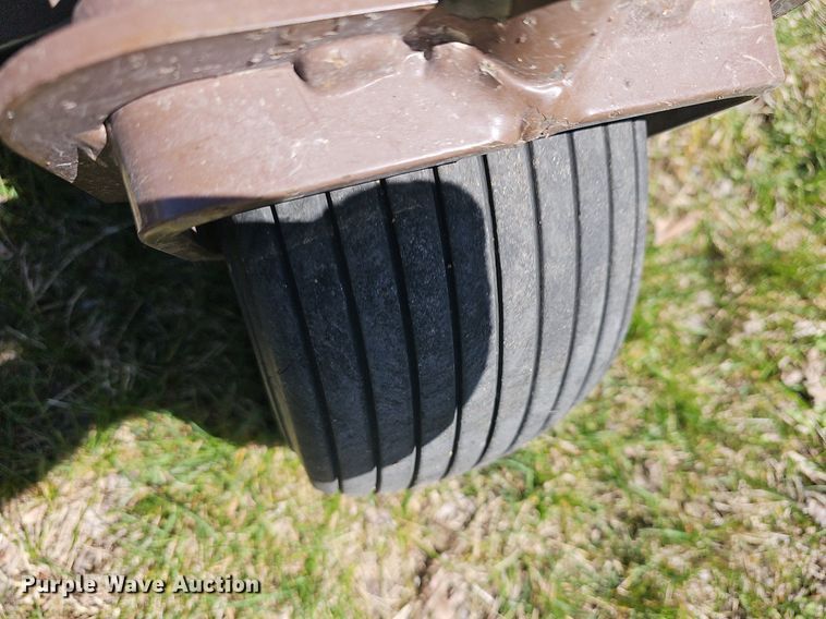 image for item EK5661 Grasshopper  428D ZTR lawn mower