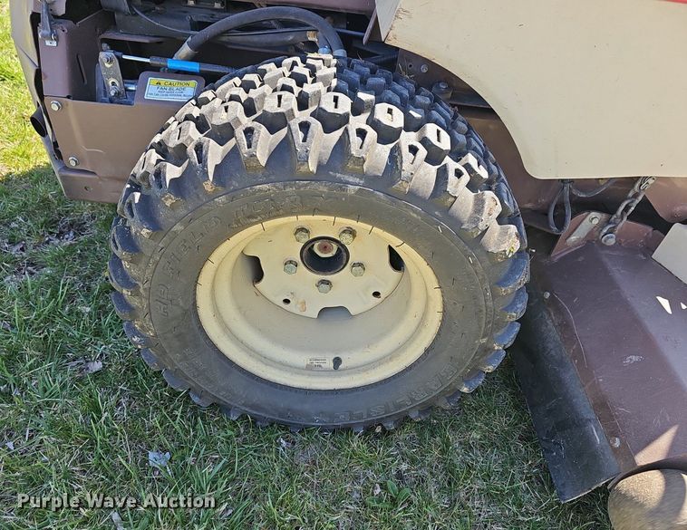 image for item EK5661 Grasshopper  428D ZTR lawn mower