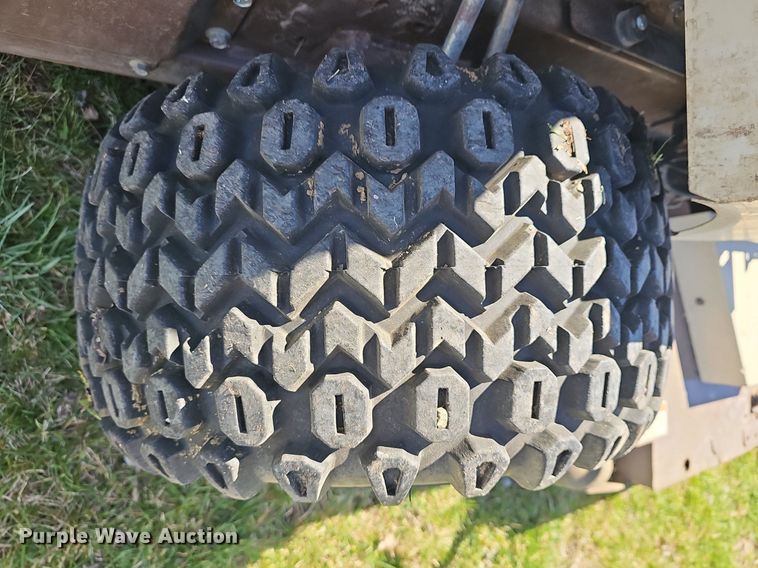 image for item EK5661 Grasshopper  428D ZTR lawn mower