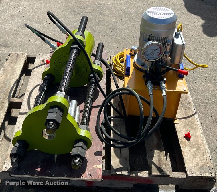 image for item JS9968 Track pin press