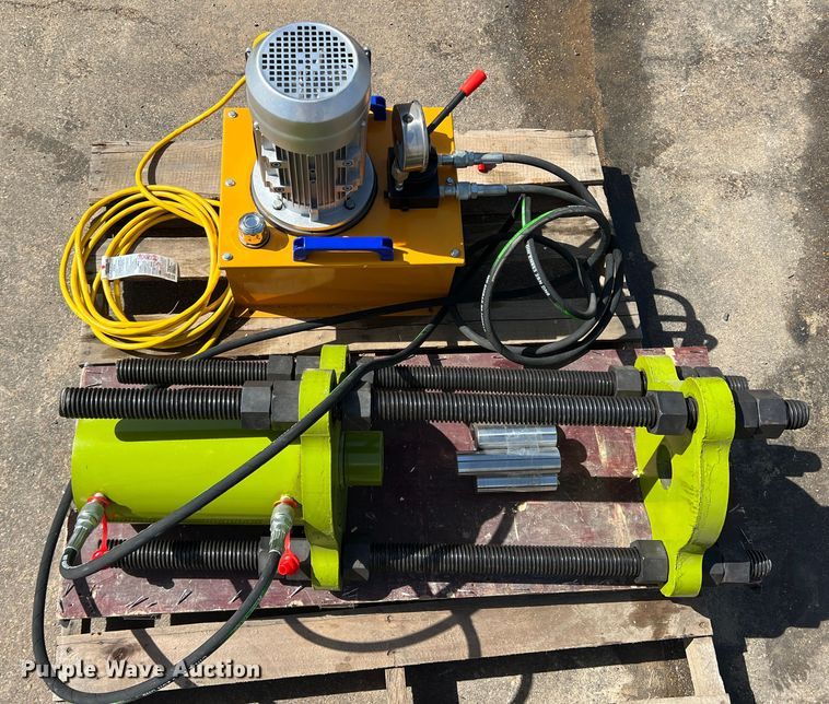 image for item JS9968 Track pin press