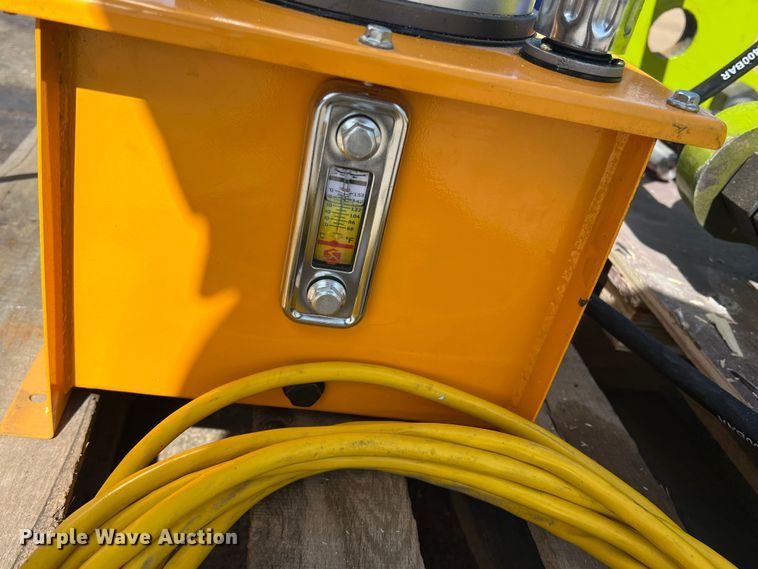 image for item JS9968 Track pin press