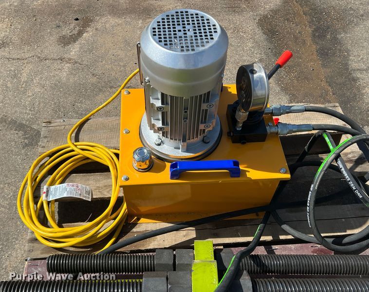 image for item JS9968 Track pin press