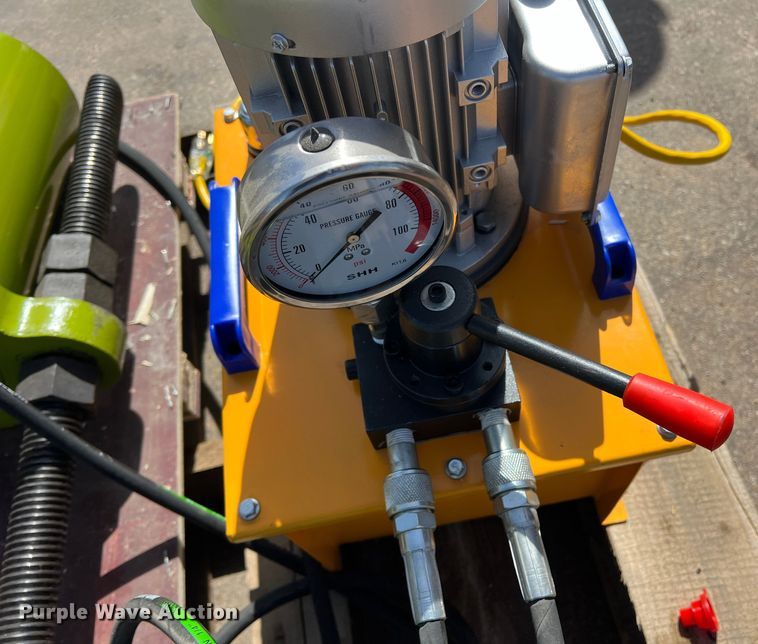 image for item JS9968 Track pin press