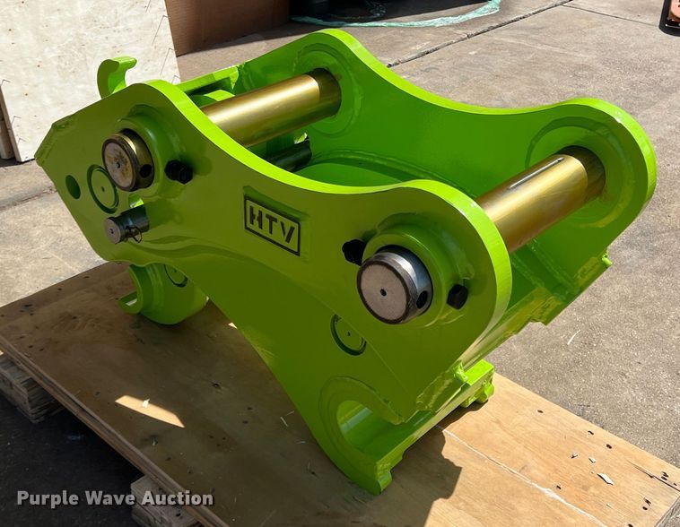 image for item JS9970 HTV  CAT320 quick coupler