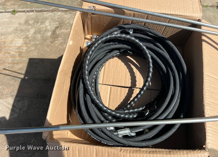 image for item JS9970 HTV  CAT320 quick coupler