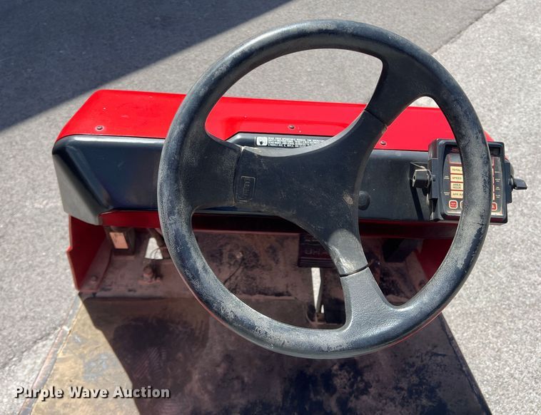 image for item JS9971 Toro Multipro 1250 turf sprayer