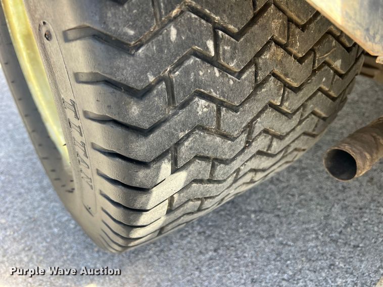 image for item JS9971 Toro Multipro 1250 turf sprayer