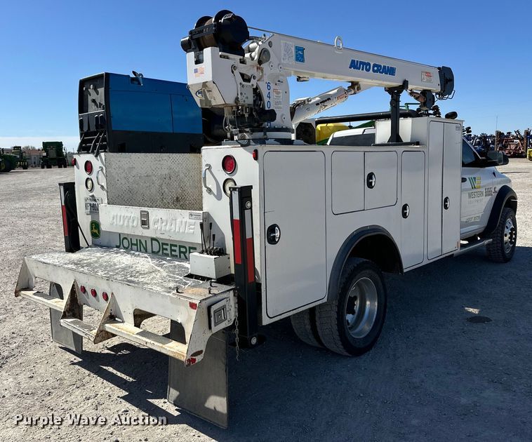 image for item JT9070 2018 Dodge Ram 5500 utility / service truck