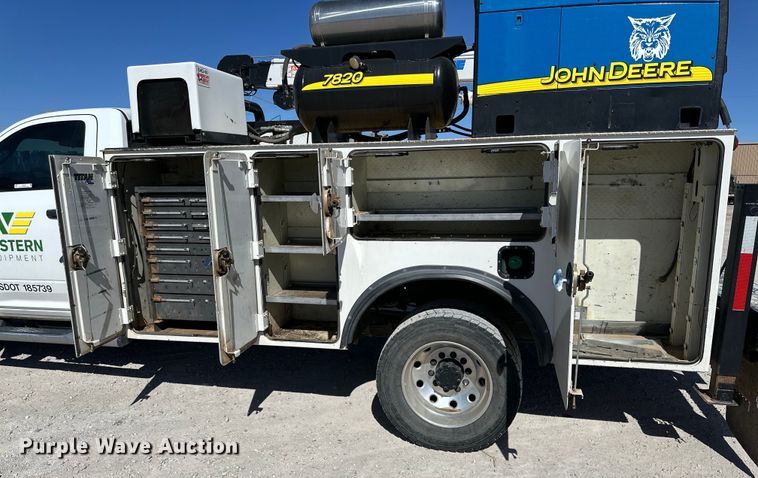 image for item JT9070 2018 Dodge Ram 5500 utility / service truck