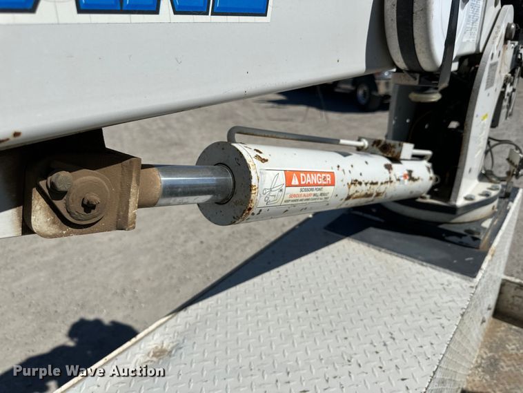 image for item JT9070 2018 Dodge Ram 5500 utility / service truck