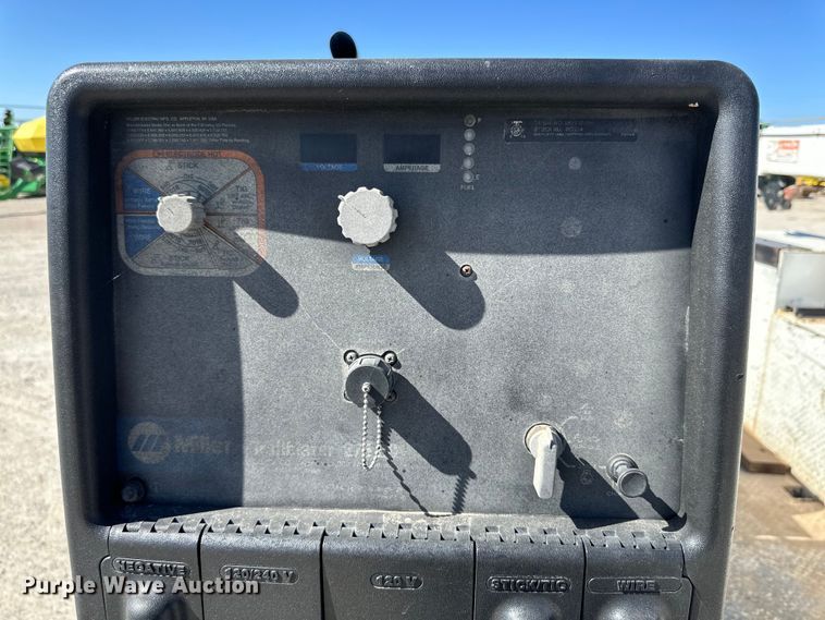 image for item JT9070 2018 Dodge Ram 5500 utility / service truck