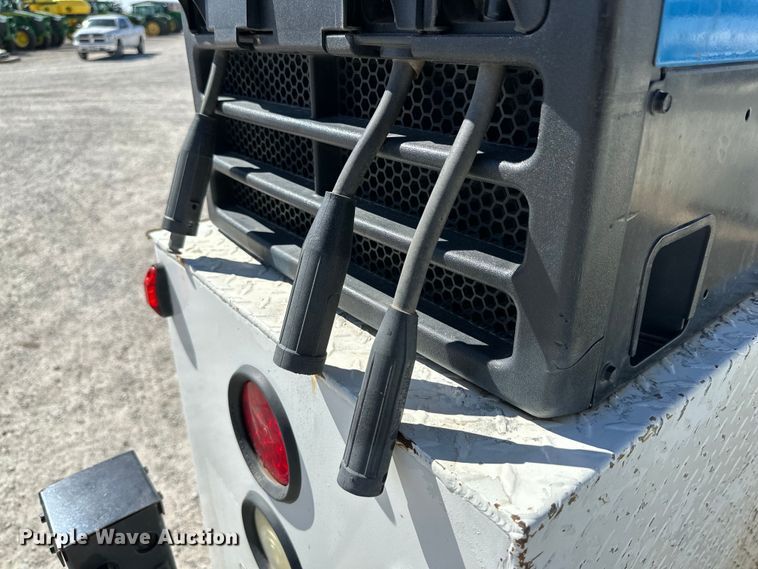 image for item JT9070 2018 Dodge Ram 5500 utility / service truck