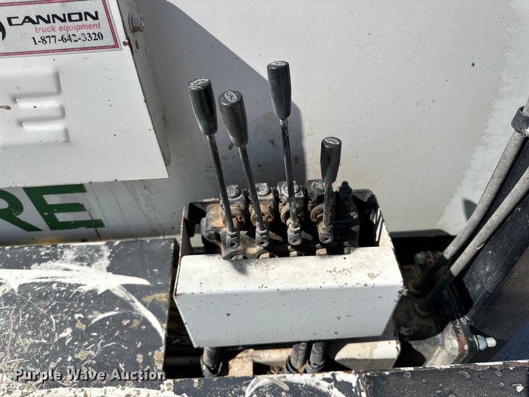 image for item JT9070 2018 Dodge Ram 5500 utility / service truck