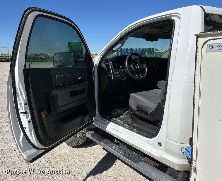 image for item JT9070 2018 Dodge Ram 5500 utility / service truck