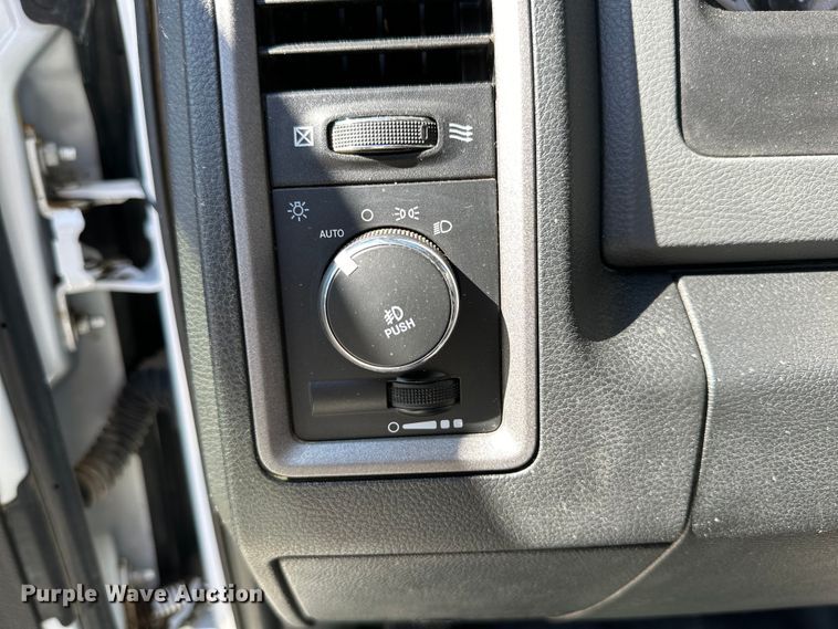 image for item JT9070 2018 Dodge Ram 5500 utility / service truck