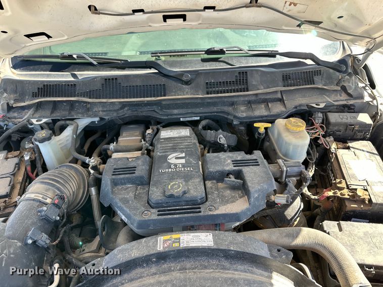 image for item JT9070 2018 Dodge Ram 5500 utility / service truck