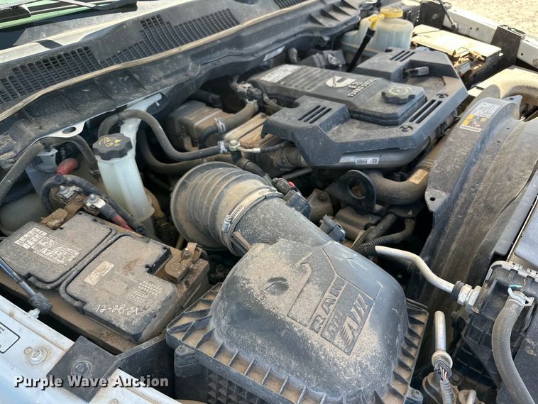 image for item JT9070 2018 Dodge Ram 5500 utility / service truck