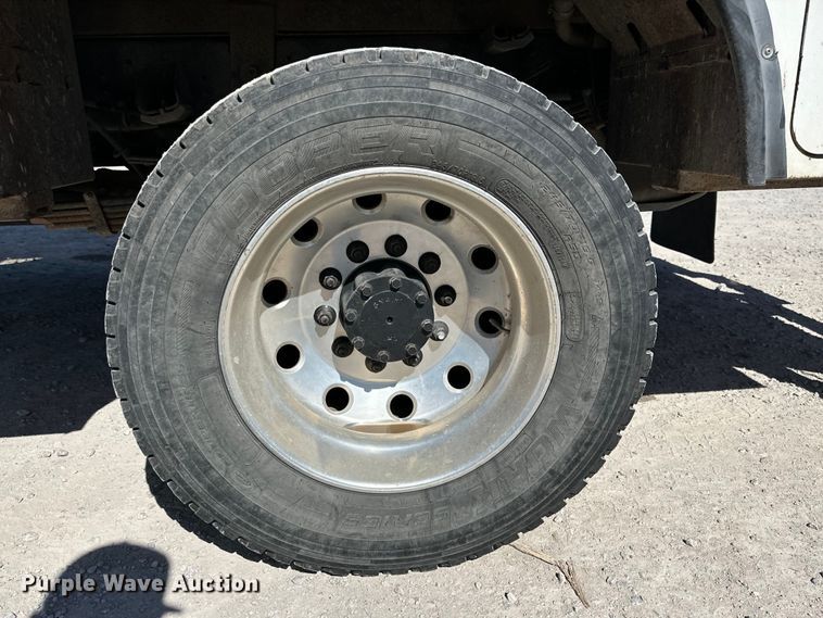 image for item JT9070 2018 Dodge Ram 5500 utility / service truck