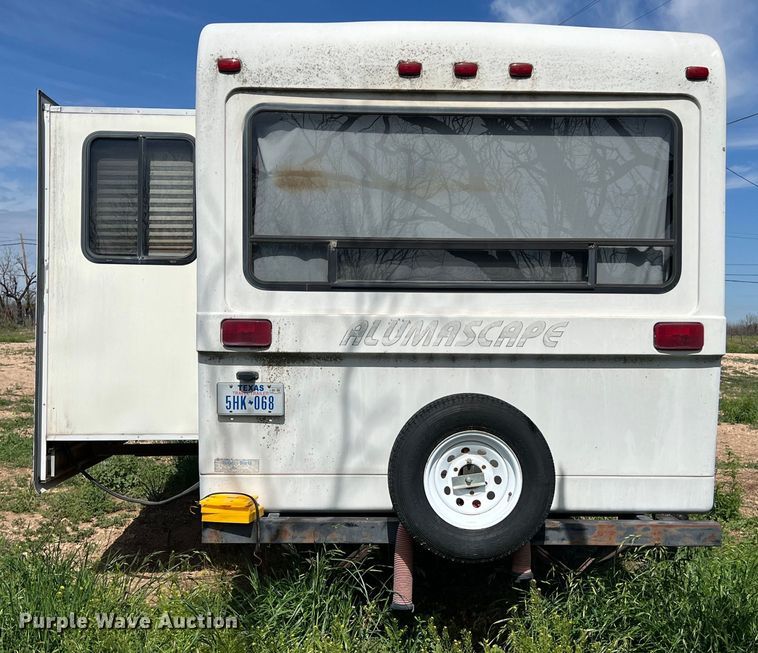 image for item KV9793 1999 Holiday Rambler Alumascape camper