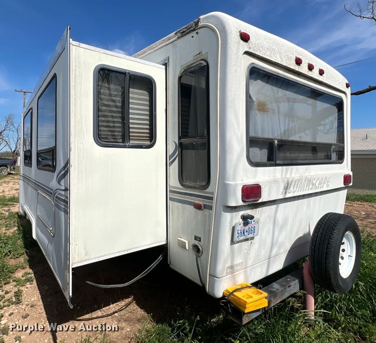 image for item KV9793 1999 Holiday Rambler Alumascape camper