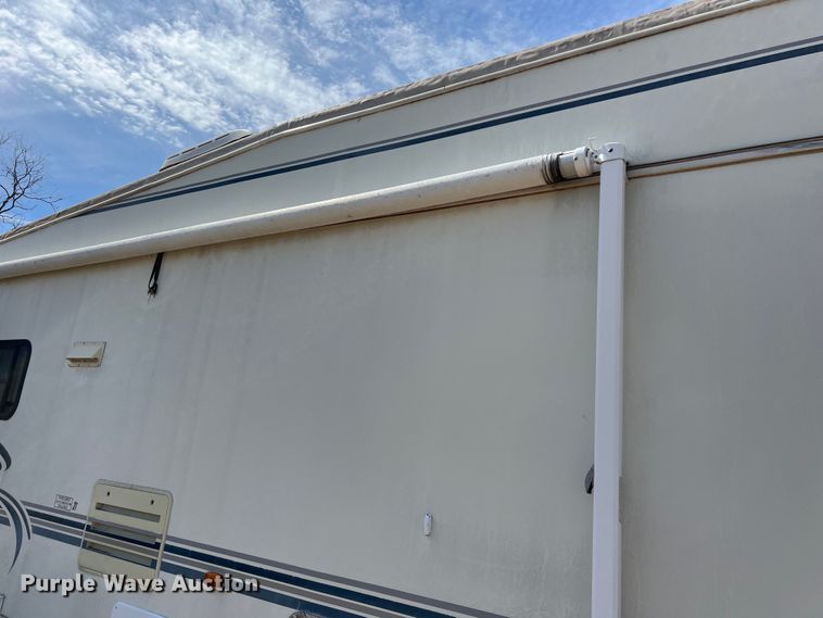 image for item KV9793 1999 Holiday Rambler Alumascape camper