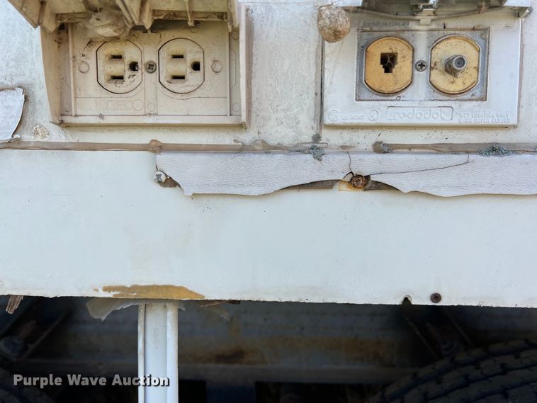 image for item KV9793 1999 Holiday Rambler Alumascape camper