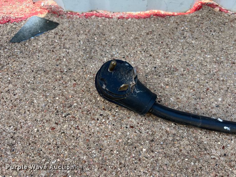 image for item KV9793 1999 Holiday Rambler Alumascape camper