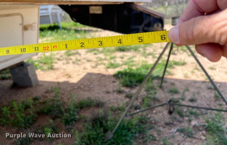 image for item KV9793 1999 Holiday Rambler Alumascape camper