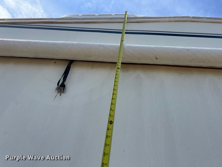 image for item KV9793 1999 Holiday Rambler Alumascape camper