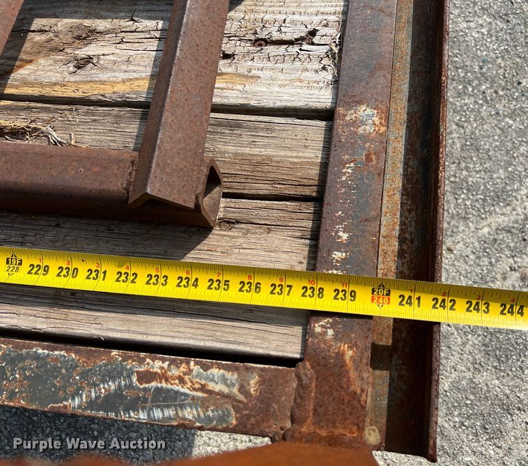 image for item KV9808 2012 Southwest Gooseneck equipment trailer