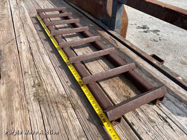 image for item KV9808 2012 Southwest Gooseneck equipment trailer