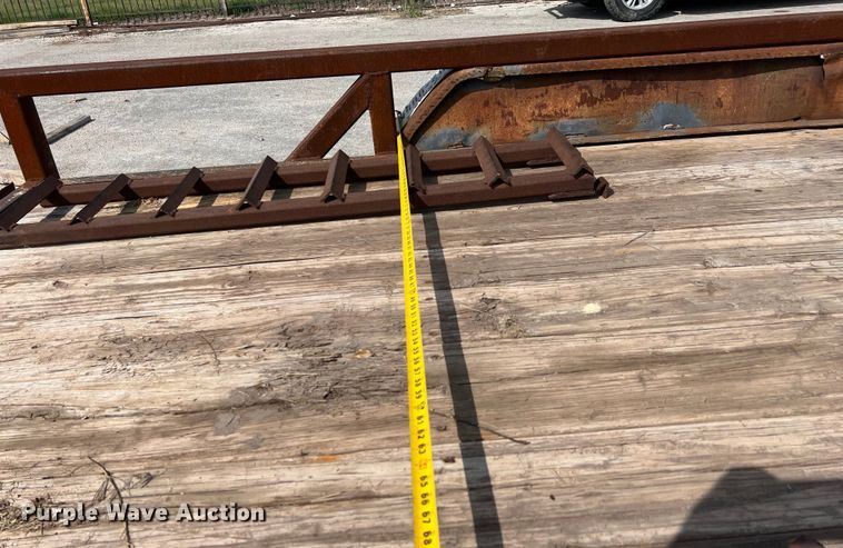 image for item KV9808 2012 Southwest Gooseneck equipment trailer