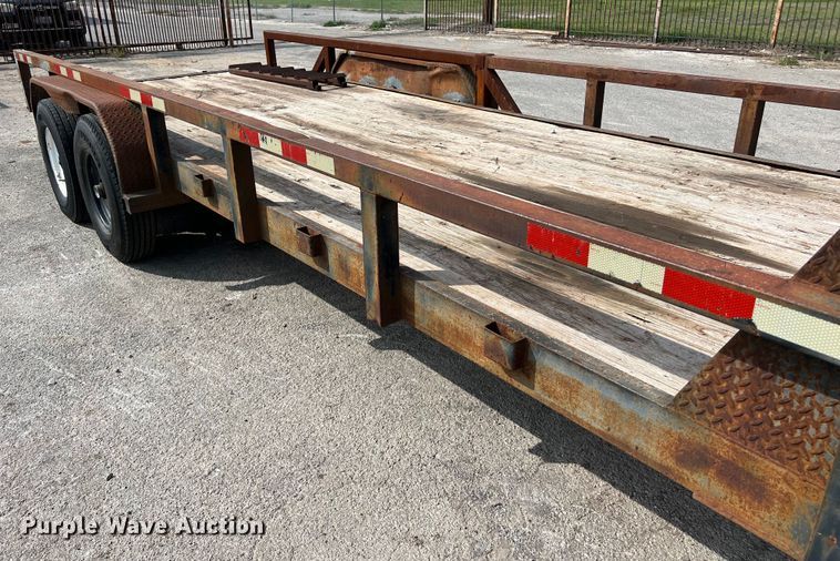 image for item KV9808 2012 Southwest Gooseneck equipment trailer