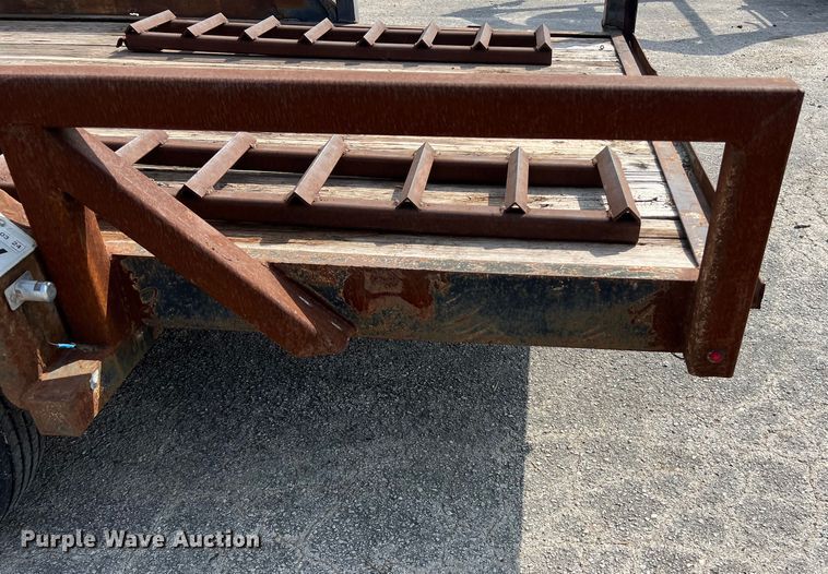 image for item KV9808 2012 Southwest Gooseneck equipment trailer