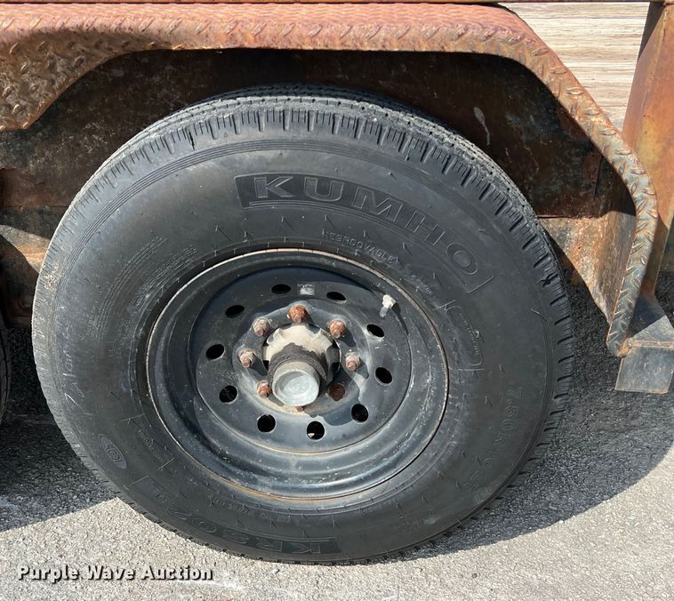 image for item KV9808 2012 Southwest Gooseneck equipment trailer