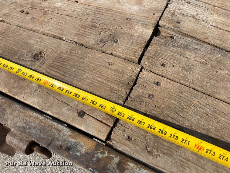 image for item KV9809 2013 Southwest Gooseneck equipment trailer