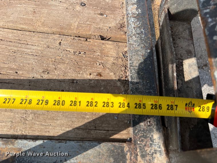 image for item KV9809 2013 Southwest Gooseneck equipment trailer