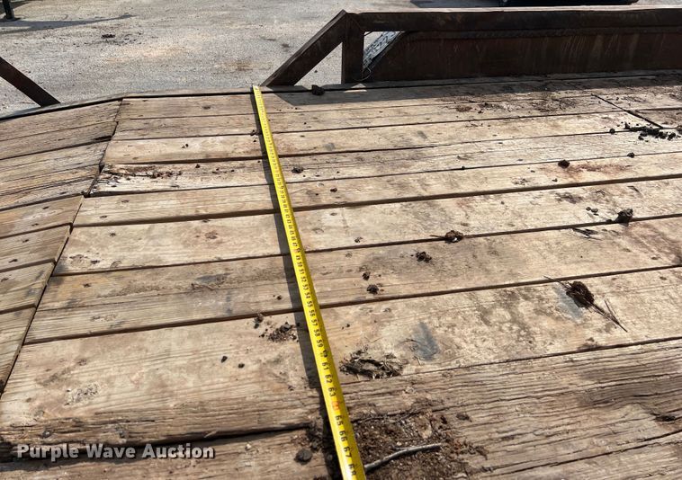 image for item KV9809 2013 Southwest Gooseneck equipment trailer