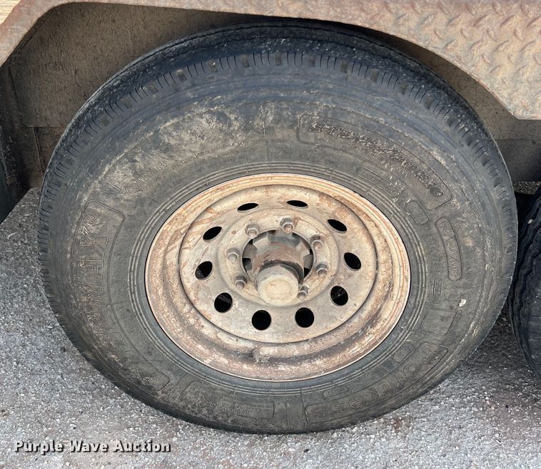 image for item KV9809 2013 Southwest Gooseneck equipment trailer