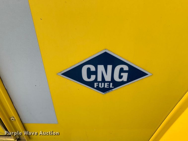 image for item KX9936 2017 Chevrolet  Express G4500 shuttle bus