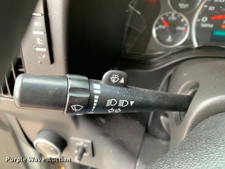 image for item KX9936 2017 Chevrolet  Express G4500 shuttle bus