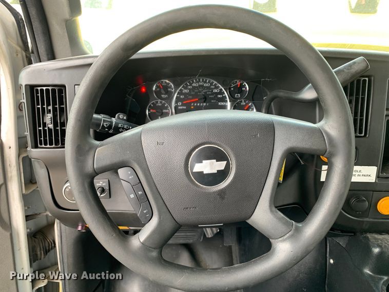 image for item KX9936 2017 Chevrolet  Express G4500 shuttle bus