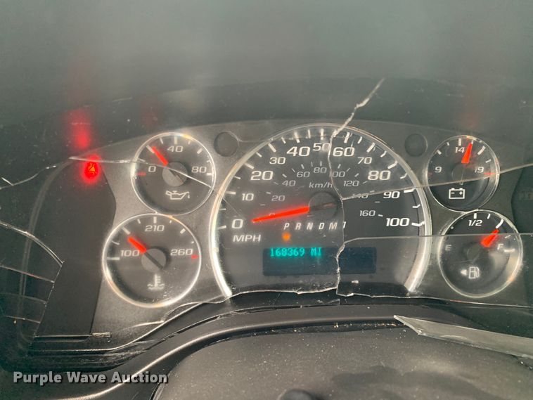 image for item KX9936 2017 Chevrolet  Express G4500 shuttle bus