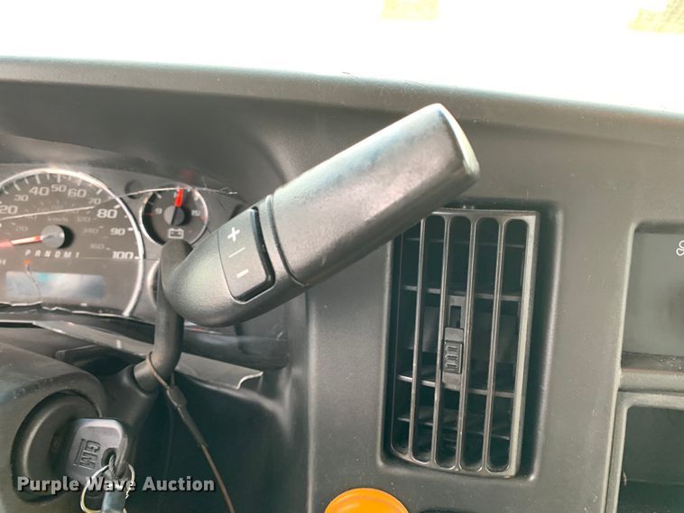 image for item KX9936 2017 Chevrolet  Express G4500 shuttle bus